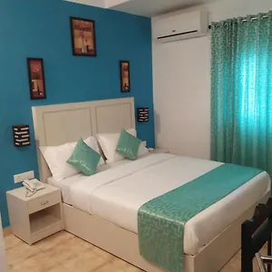 Hotel Blue Diamond 